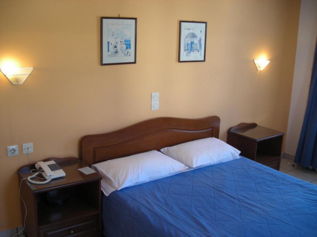 Gryspo'S Hotel Aegiali Room photo